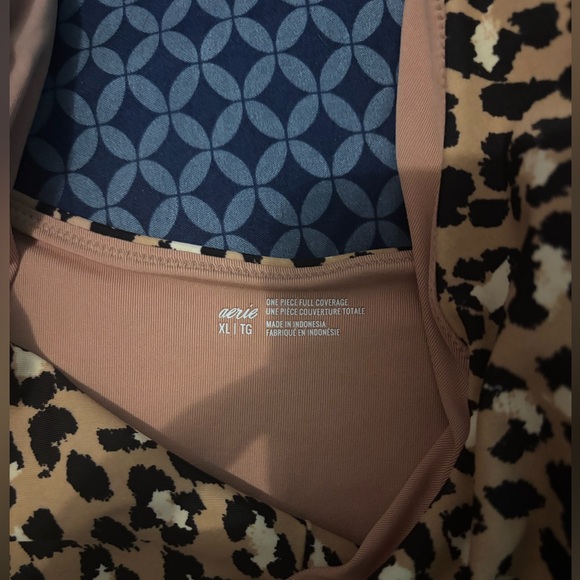 Aerie Animal Print Swimsuit NWT - Picture 3 of 4